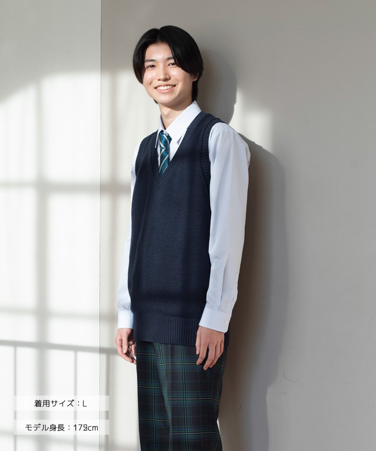 綿ベスト(ネイビー) ARCUV-3011MEN-01 | 原宿発の制服ブランド CONOMi
